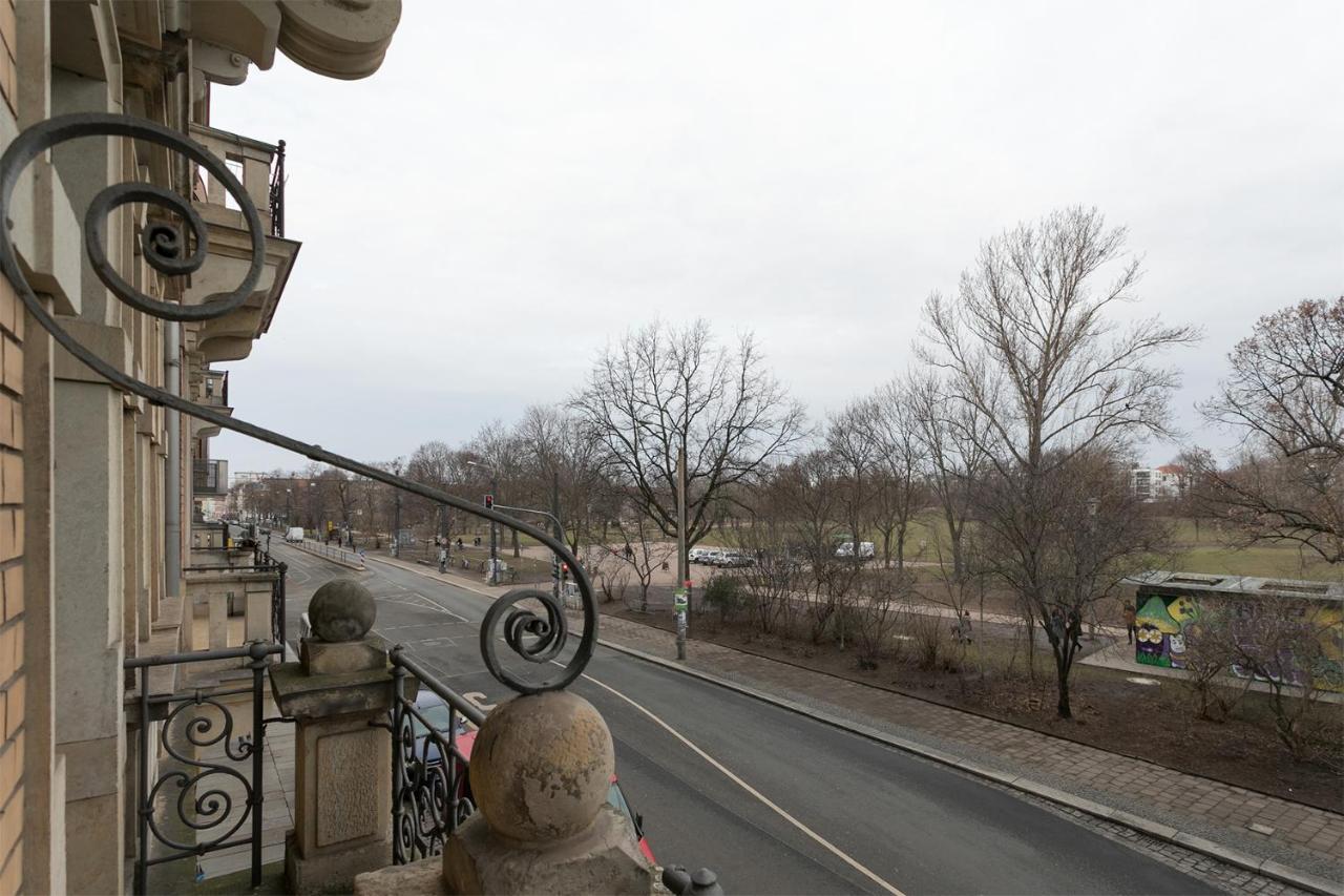 Apartment Bischof Am Alaunpark, Dresden Neustadt ภายนอก รูปภาพ